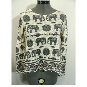 DAZE Knit Top XS Boho Elephants print Beige Pink